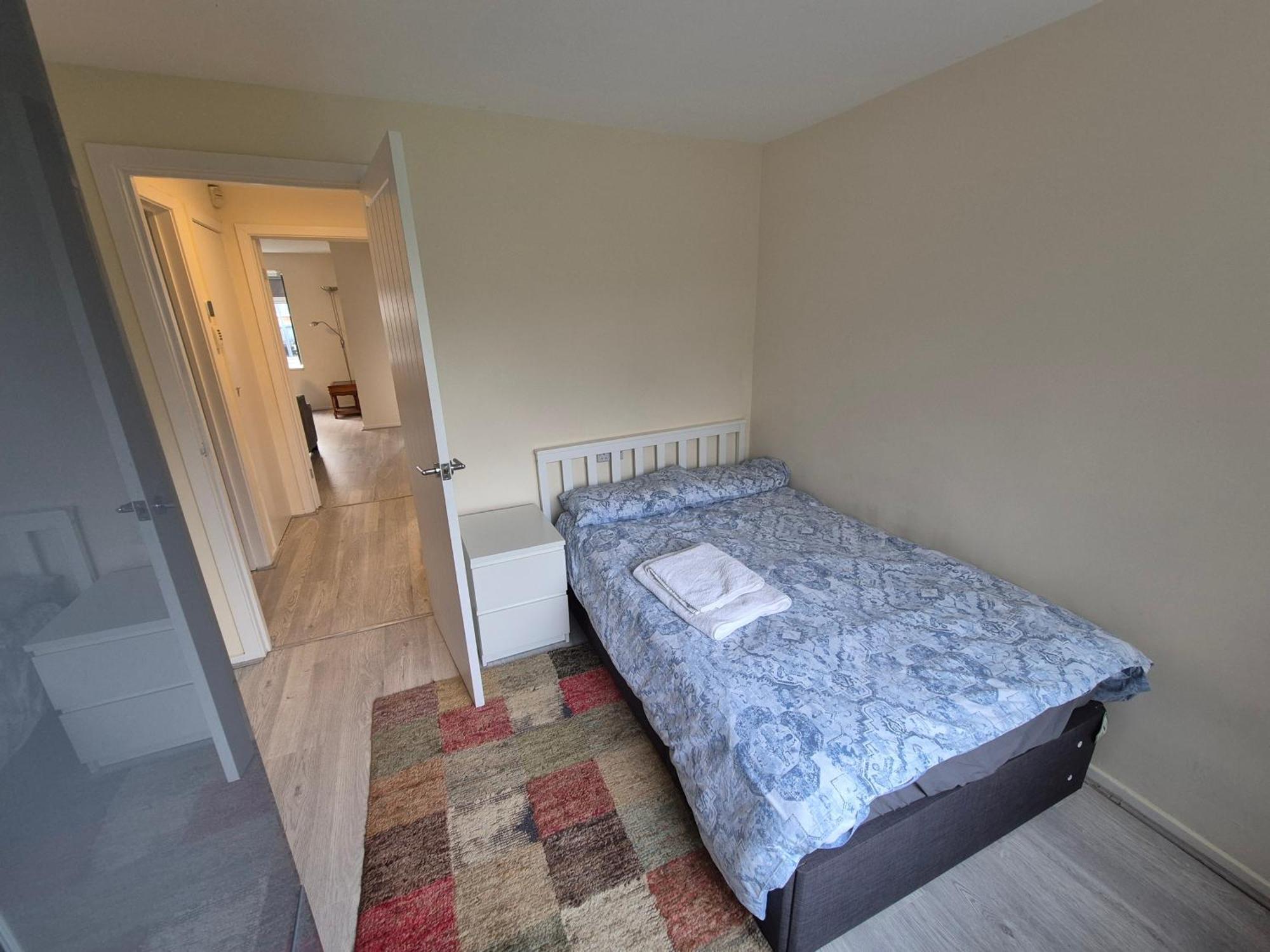 Lovely & Beautiful 2 Bed-Apartment In Borehamwood Exteriör bild