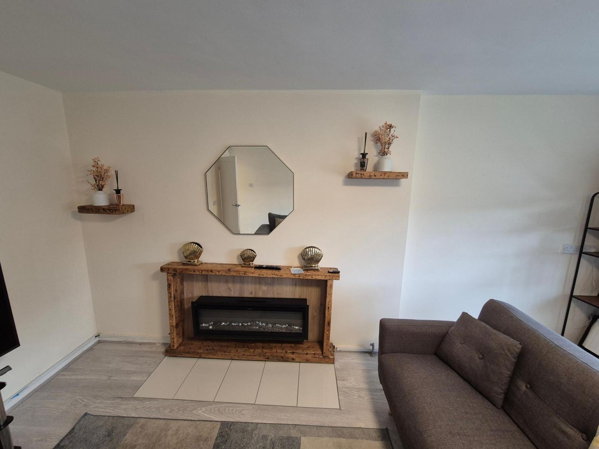 Lovely & Beautiful 2 Bed-Apartment In Borehamwood Exteriör bild